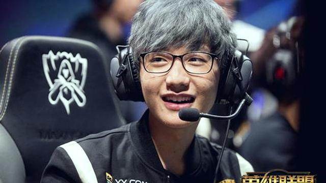 众人关注的 众人关注的