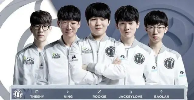 露了两位防 露了两位防