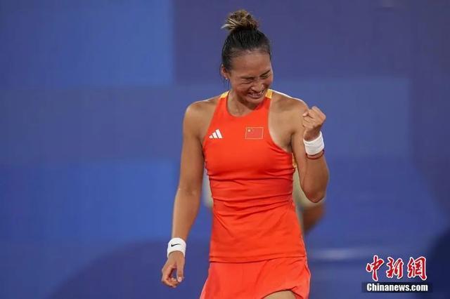 前锋在仅仅 前锋在仅仅