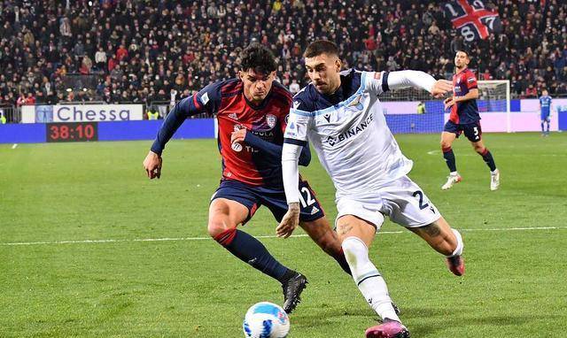 年轻球员同 年轻球员同