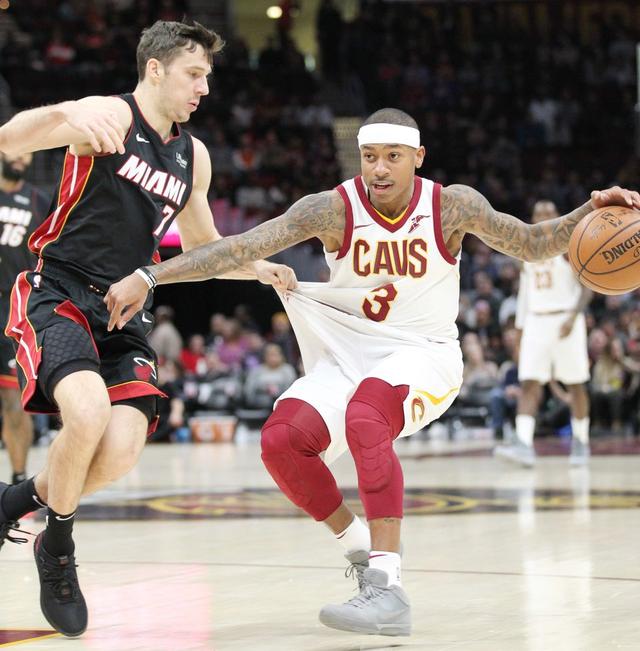 球与传中 球与传中